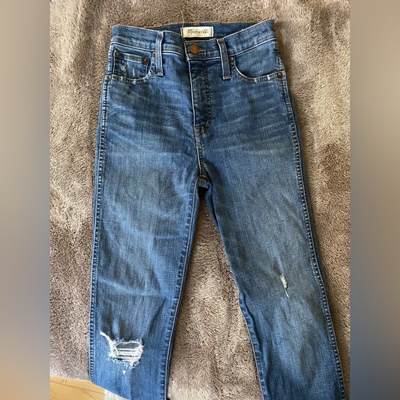 10" High-Rise Skinny Jeans: Drop Step-Hem Edition - Picture 2 of 4